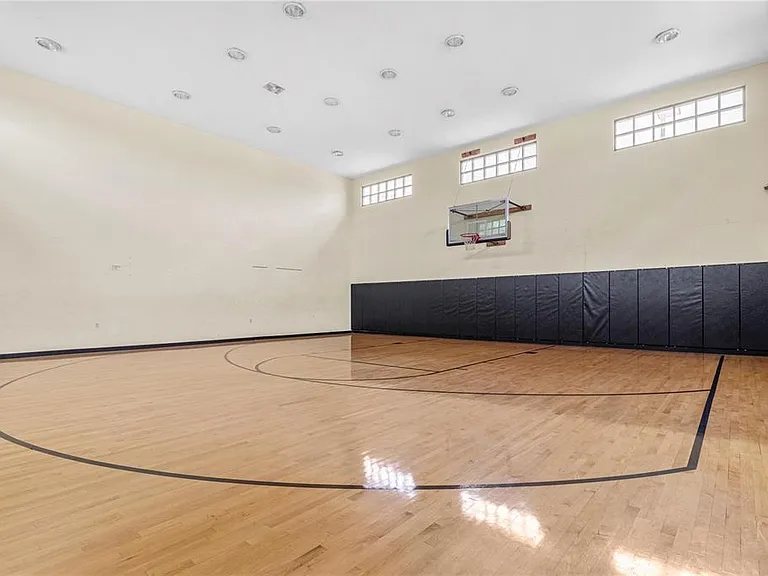 Indoor Basketball Court at the Club at Feathersound